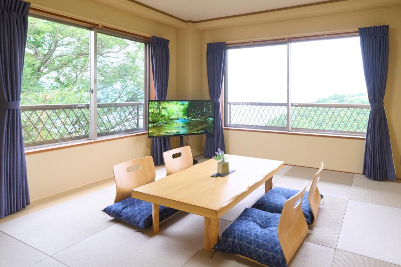 Suite Villa Ocean View Minami-Atami Atami  Exterior photo