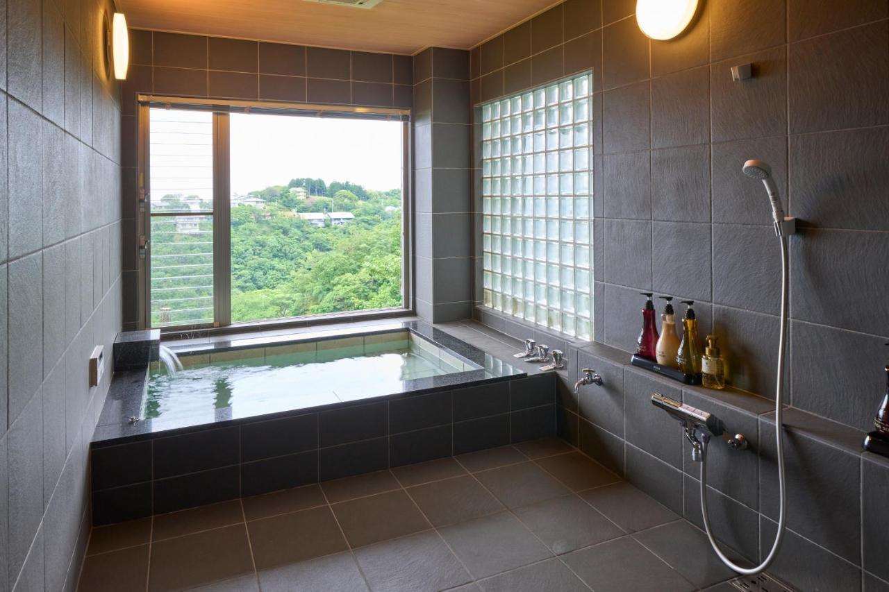 Suite Villa Ocean View Minami-Atami Atami  Exterior photo